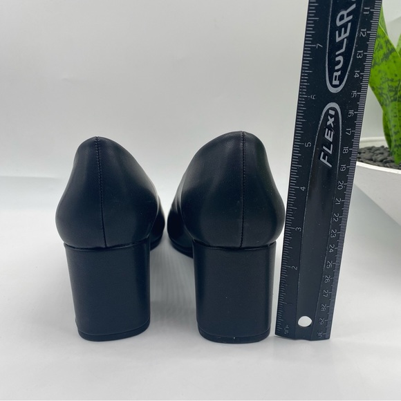 Easy Street Women's Fabulous cushioned Pump in faux leather Black size 9.5M - Picture 5 of 8